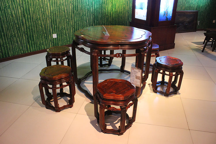 老挝大红酸枝（交趾黄檀）鼓凳桌