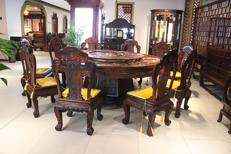 精雕细作红木家具老挝大红酸枝（交趾黄檀）圆餐桌