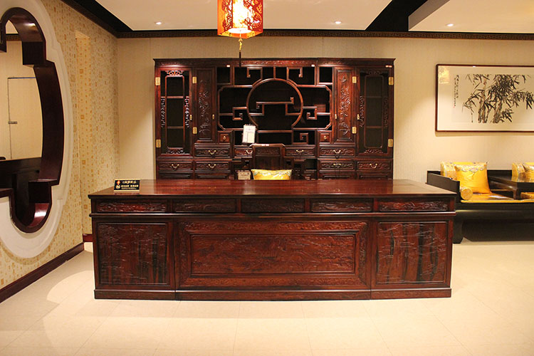 老挝大红酸枝（交趾黄檀）办公桌套装供应红木家具
